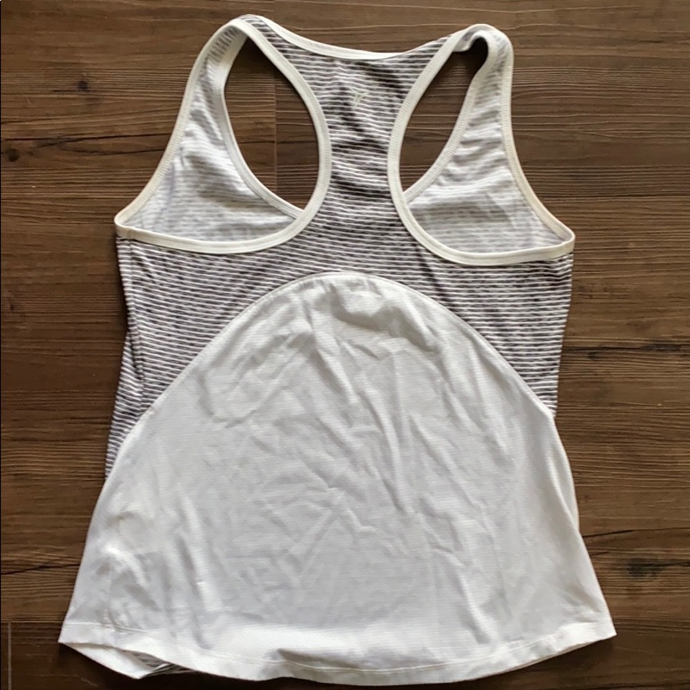Workout Razorback tank - Picture 2 of 2